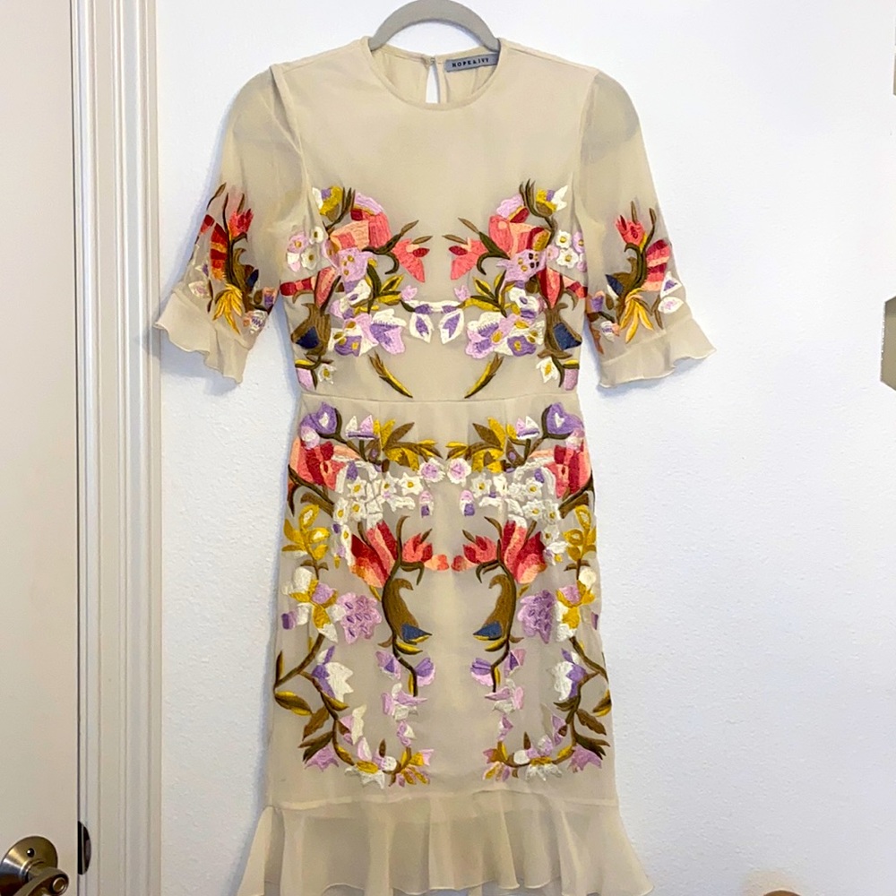 Hope and ivy dress embroidered floral mini dress.